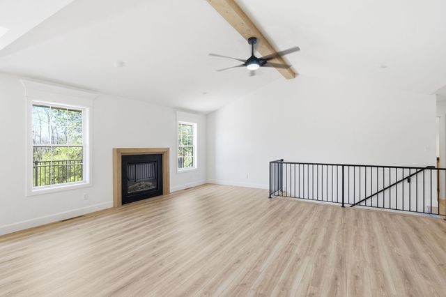 9747 S RTE N, Columbia, MO 65203