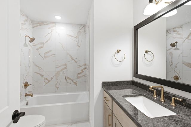 9747 S RTE N, Columbia, MO 65203