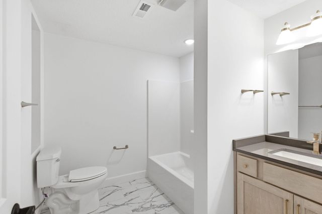 9747 S RTE N, Columbia, MO 65203