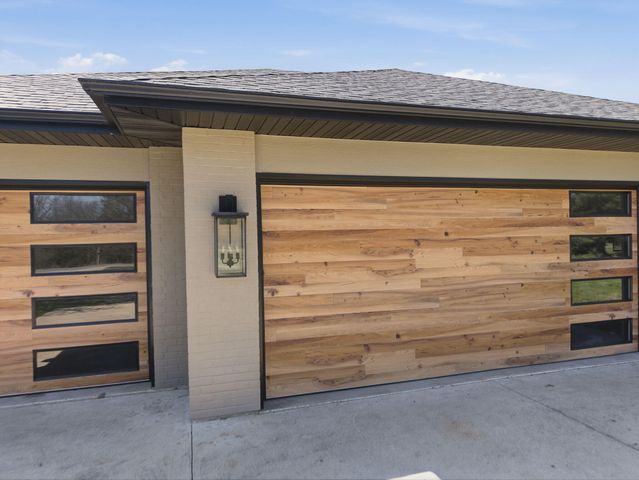 9747 S RTE N, Columbia, MO 65203