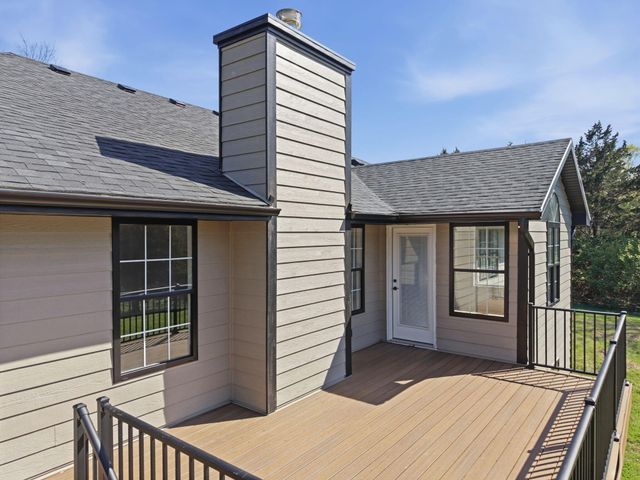 9747 S RTE N, Columbia, MO 65203