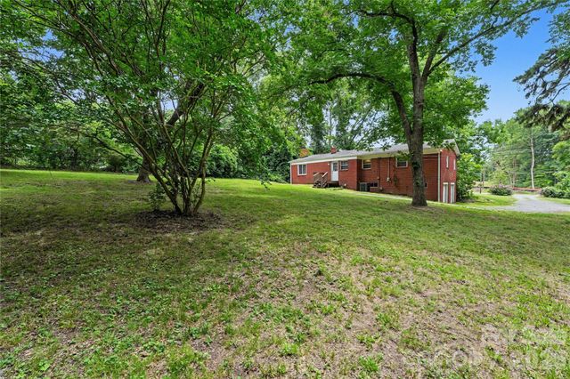 6931 Robinson Church Road, Charlotte, NC 28215