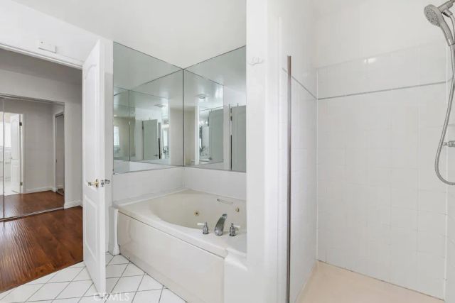4520 Pennsylvania Avenue 137, La Crescenta, CA 91214