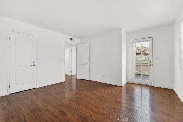 4520 Pennsylvania Avenue 137, La Crescenta, CA 91214