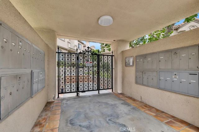 4520 Pennsylvania Avenue 137, La Crescenta, CA 91214