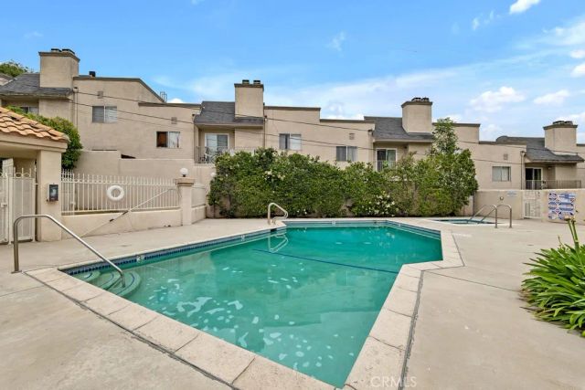 4520 Pennsylvania Avenue 137, La Crescenta, CA 91214