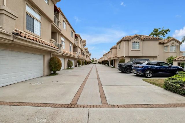 4520 Pennsylvania Avenue 137, La Crescenta, CA 91214