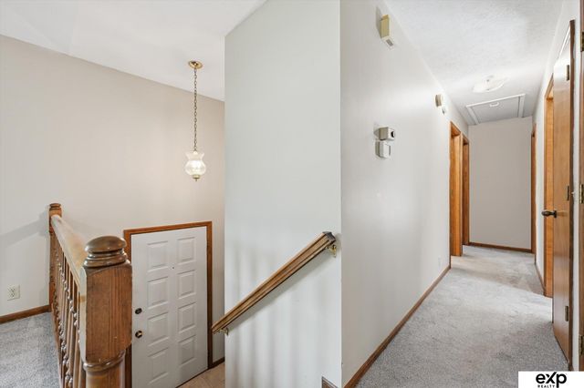 5819 N 127th Avenue Circle, Omaha, NE 68164