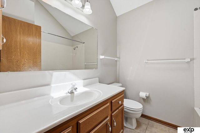 5819 N 127th Avenue Circle, Omaha, NE 68164