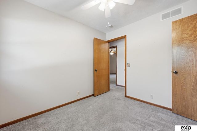 5819 N 127th Avenue Circle, Omaha, NE 68164