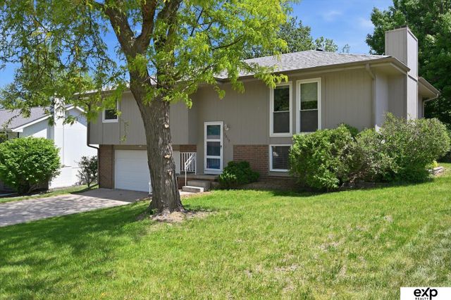 5819 N 127th Avenue Circle, Omaha, NE 68164