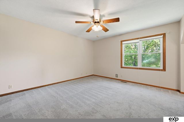 5819 N 127th Avenue Circle, Omaha, NE 68164