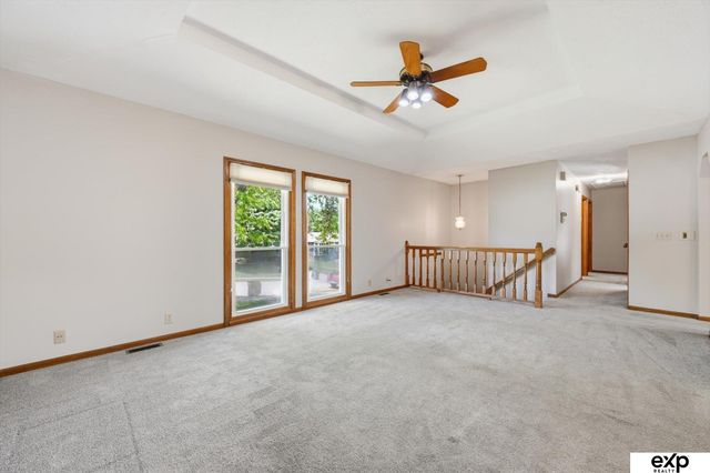 5819 N 127th Avenue Circle, Omaha, NE 68164