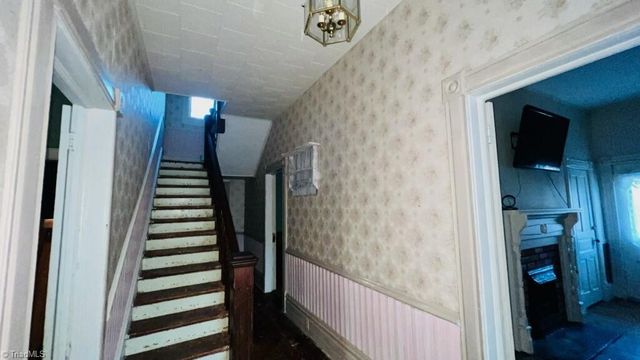 132 Orchard Street, Mount Airy, NC 27030