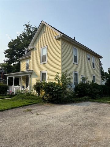 132 Orchard Street, Mount Airy, NC 27030