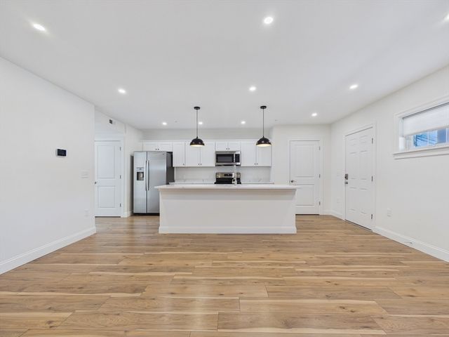 1 Pleasant Street 206, Cohasset, MA 02025