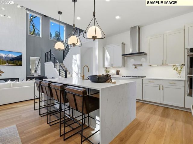 17563 HILLSIDE Dr, West Linn, OR 97068