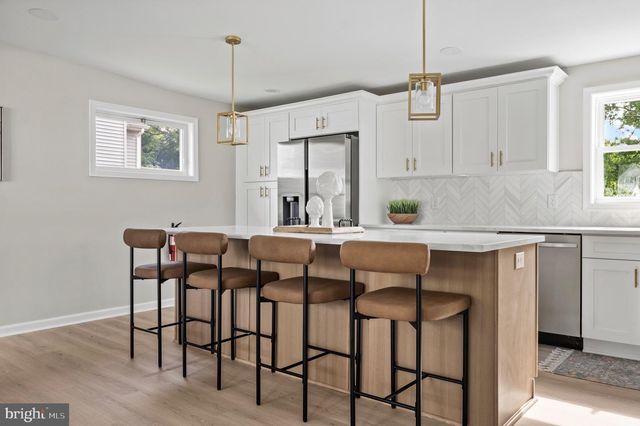 307 GLOUCESTER AVE, Somerdale, NJ 08083