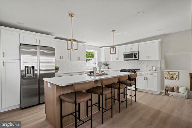 307 GLOUCESTER AVE, Somerdale, NJ 08083