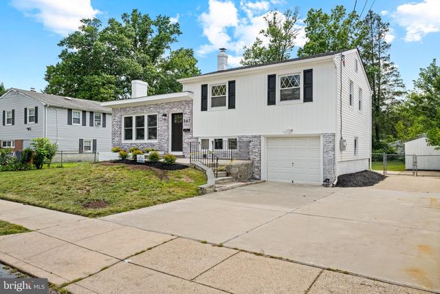 307 GLOUCESTER AVE, Somerdale, NJ 08083