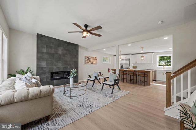 307 GLOUCESTER AVE, Somerdale, NJ 08083