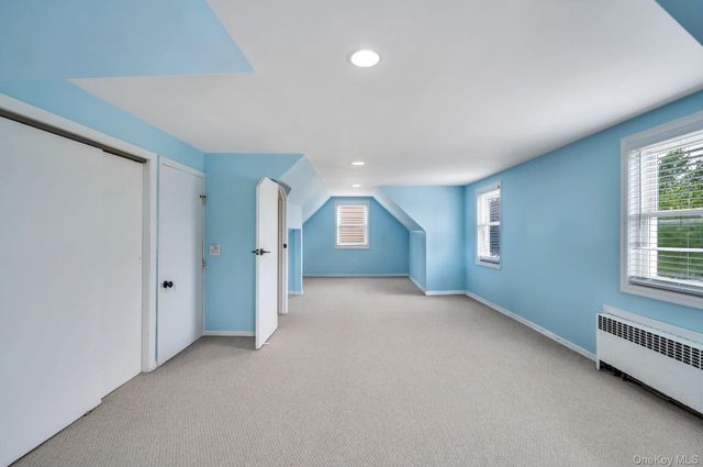 52 Yorktown Street, Rockville Centre, NY 11570