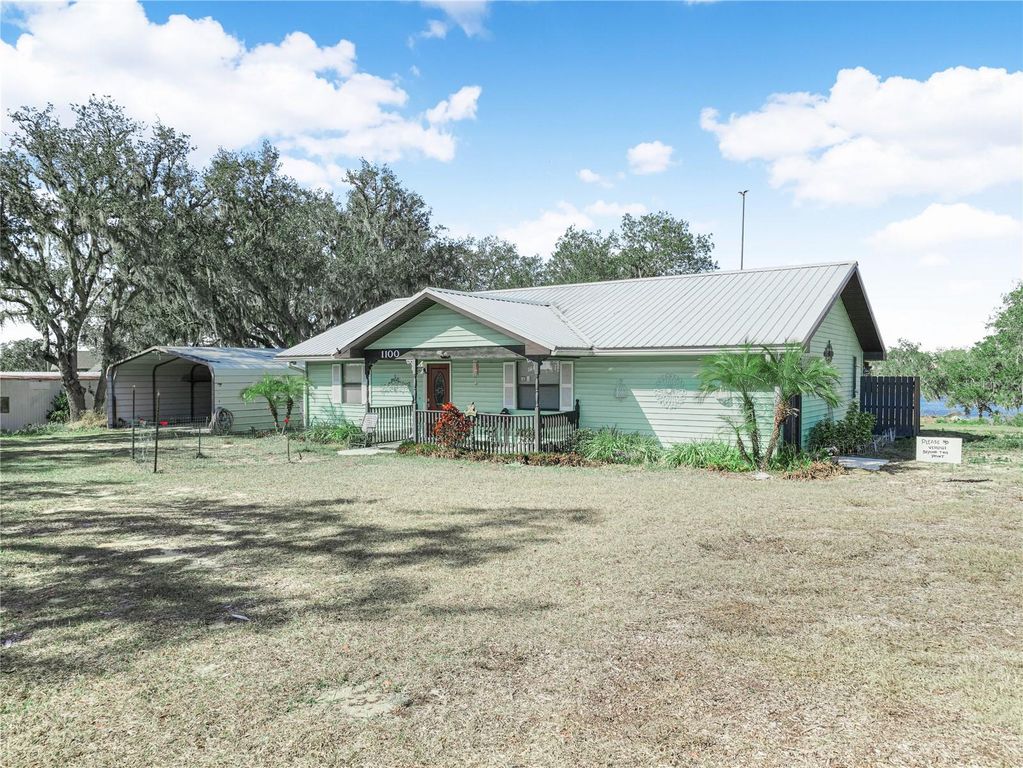 Image 1 of property listing at 1100 GOLDEN BOUGH ROAD, Lake Wales, FL 33898