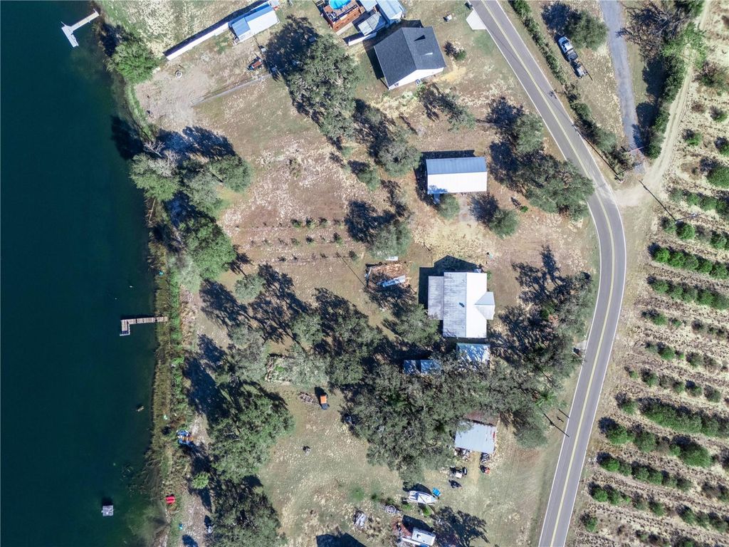 Image 42 of property listing at 1100 GOLDEN BOUGH ROAD, Lake Wales, FL 33898