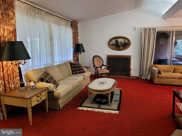 3743 CHAIN BRIDGE ROAD, Fairfax, VA 22030