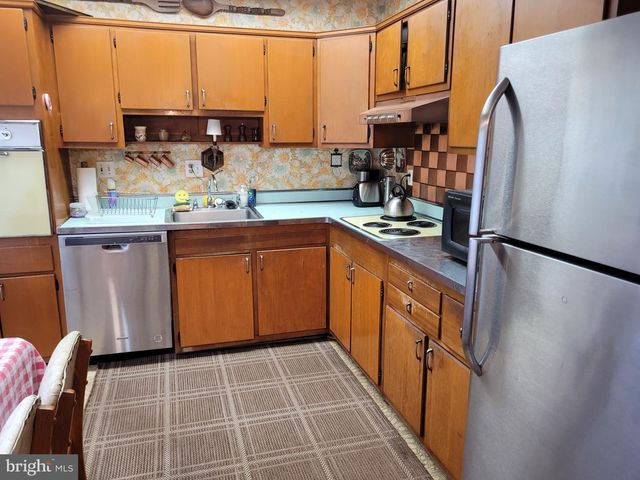 3743 CHAIN BRIDGE ROAD, Fairfax, VA 22030