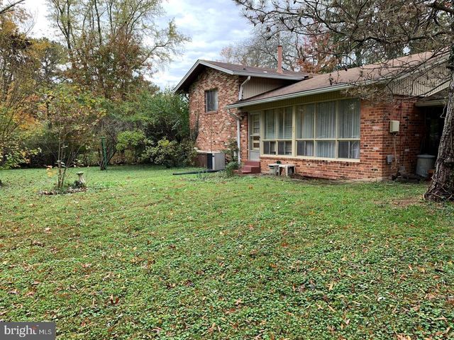3743 CHAIN BRIDGE ROAD, Fairfax, VA 22030