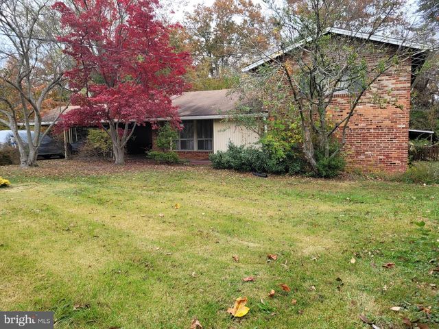 3743 CHAIN BRIDGE ROAD, Fairfax, VA 22030