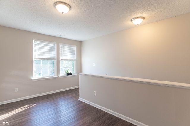 5672 Dollar Run Lane, Indianapolis, IN 46221