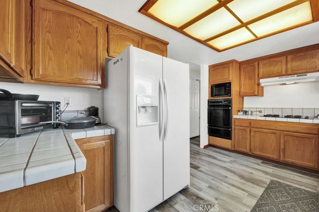 42804 Barnstead Drive, Lake Hughes, CA 93532