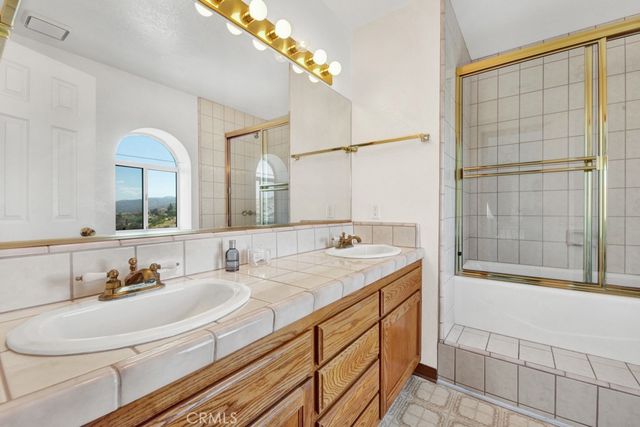 42804 Barnstead Drive, Lake Hughes, CA 93532