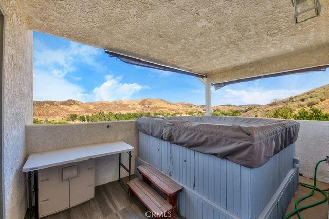 42804 Barnstead Drive, Lake Hughes, CA 93532