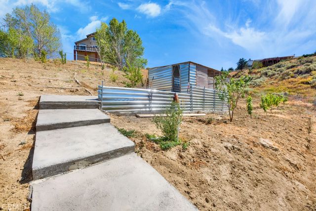 42804 Barnstead Drive, Lake Hughes, CA 93532