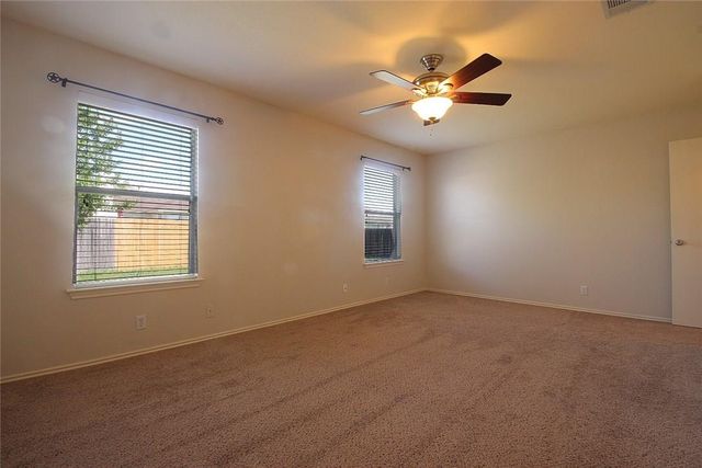 128 Challenger, Kyle, TX 78640