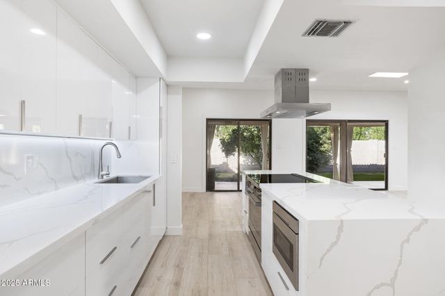 4525 N 66TH Street 122, Scottsdale, AZ 85251