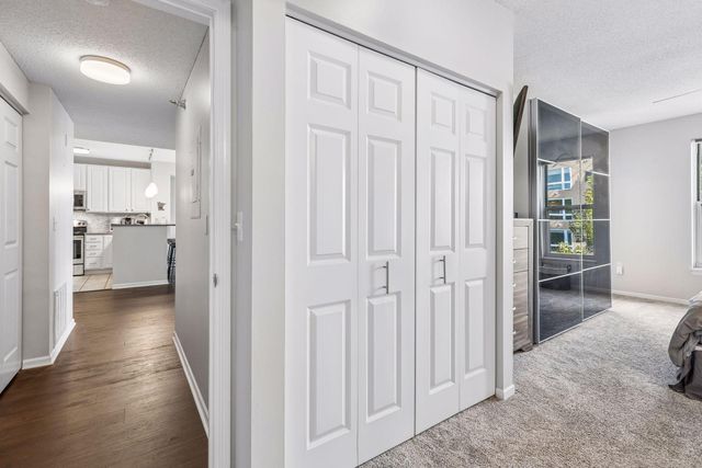 680 N 2nd Street 401, Minneapolis, MN 55401