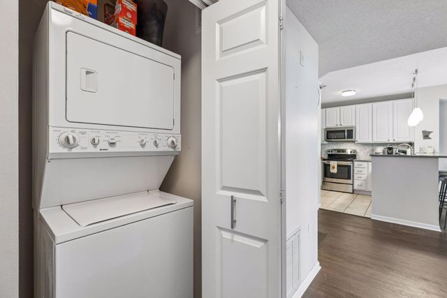 680 N 2nd Street 401, Minneapolis, MN 55401