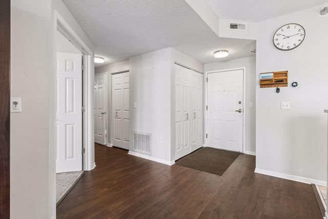 680 N 2nd Street 401, Minneapolis, MN 55401