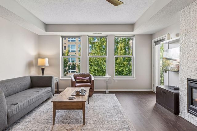 680 N 2nd Street 401, Minneapolis, MN 55401