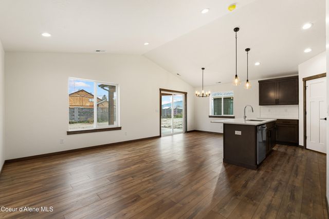 2302 Maverick Ct, Sandpoint, ID 83864