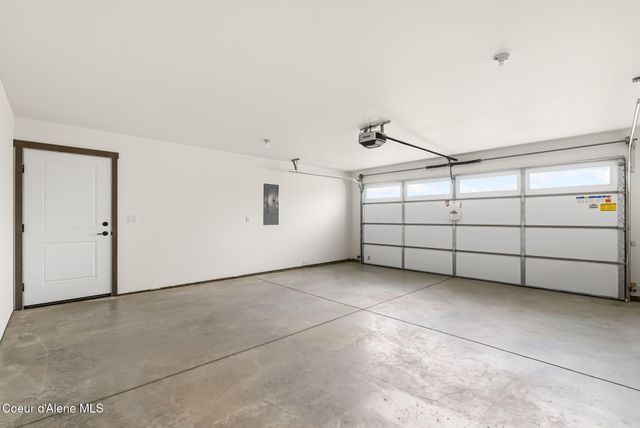 2302 Maverick Ct, Sandpoint, ID 83864