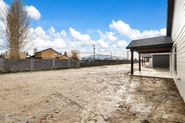 2302 Maverick Ct, Sandpoint, ID 83864