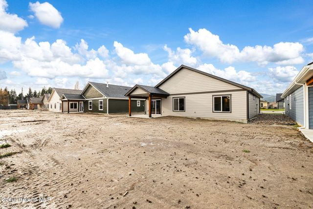 2302 Maverick Ct, Sandpoint, ID 83864