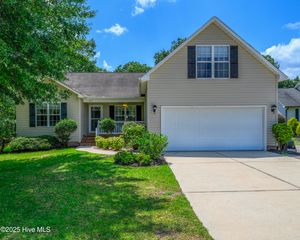 805 Wildwood Pointe Drive, New Bern, NC 28560