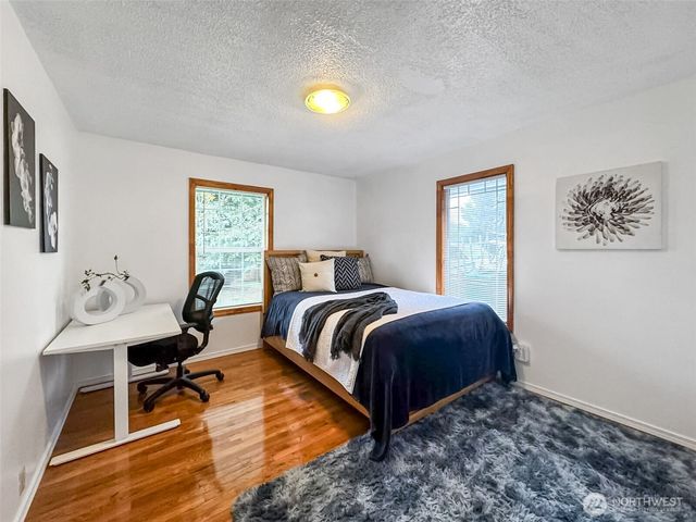 7660 S 126th Street, Seattle, WA 98178