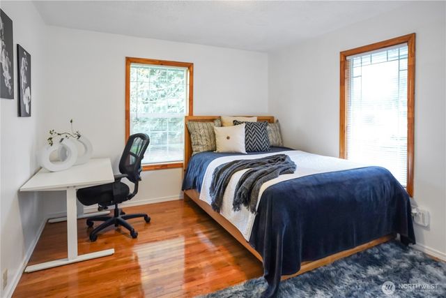 7660 S 126th Street, Seattle, WA 98178